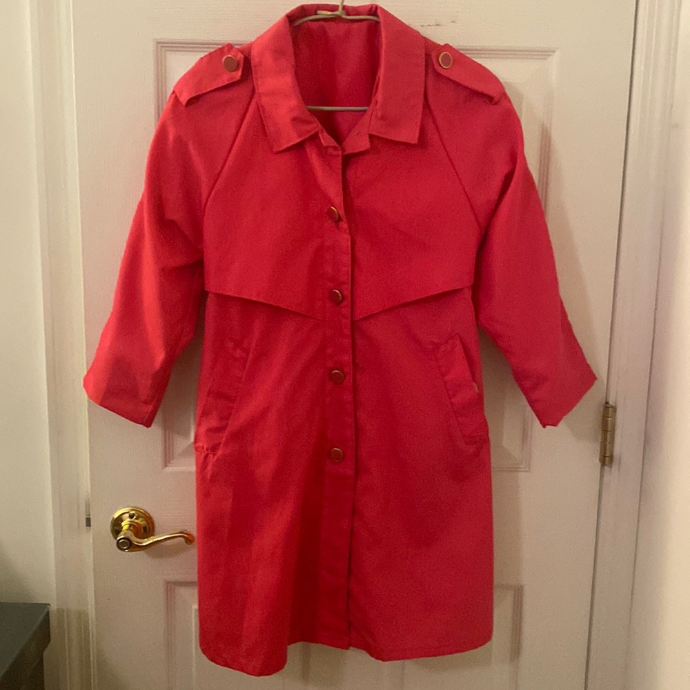 Girls fully lined dark pink dress / rain coat. Great for fall and spring Size 8.